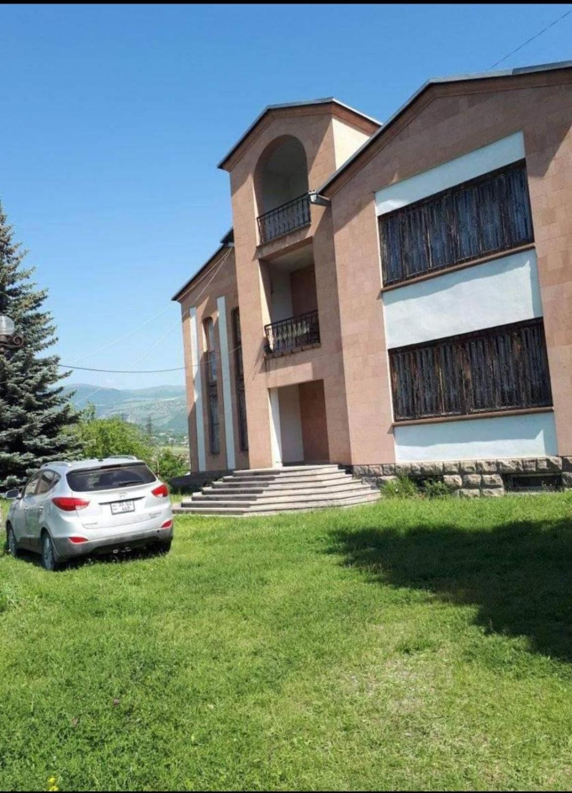 Luse Guest House Ijevan Esterno foto